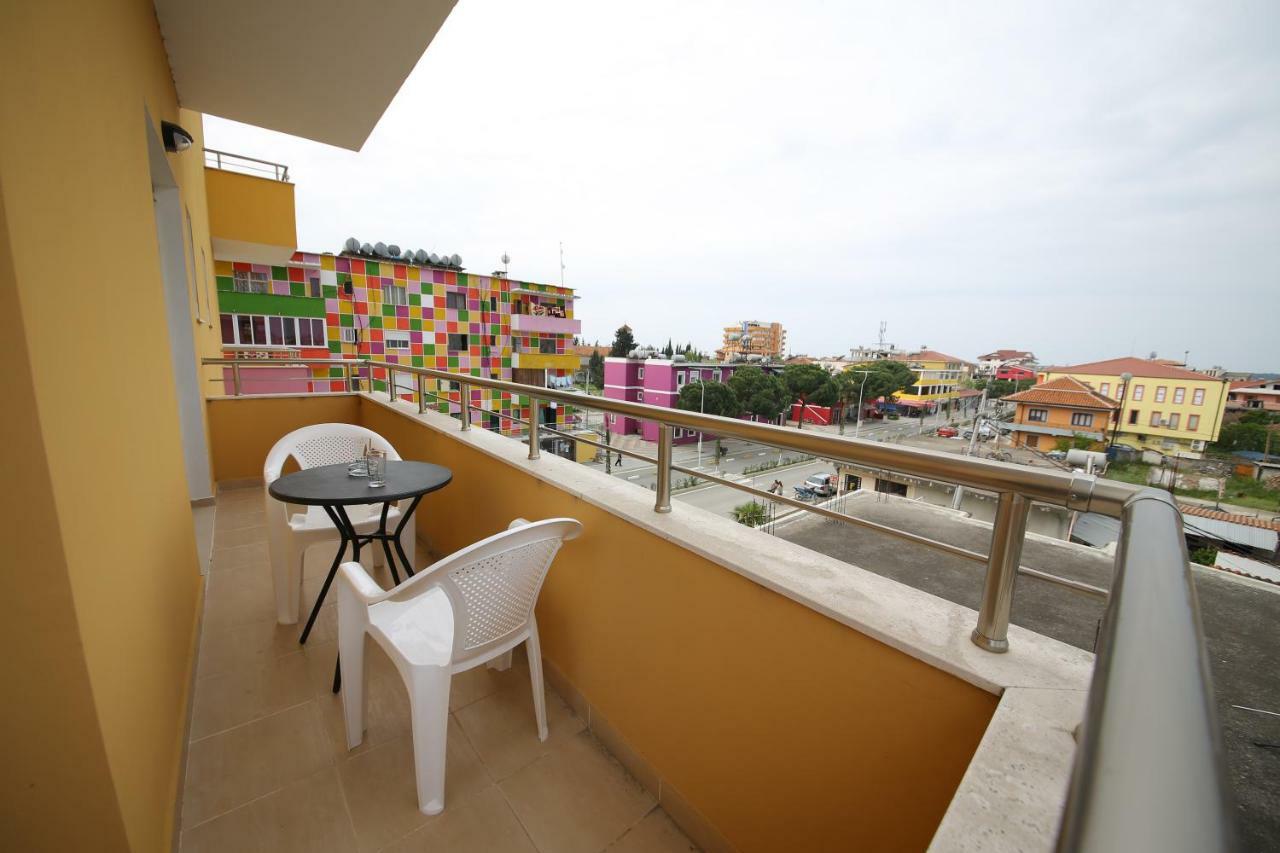 Hotel Andrea Bashuri à Divjake Extérieur photo
