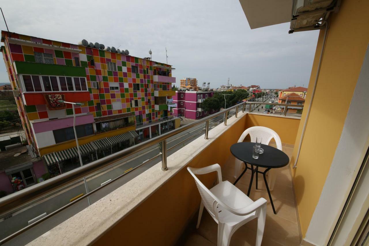 Hotel Andrea Bashuri à Divjake Extérieur photo
